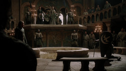 extant_GameOfThrones_1x06-AGoldenCrown_3908