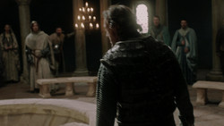 extant_GameOfThrones_1x06-AGoldenCrown_3939