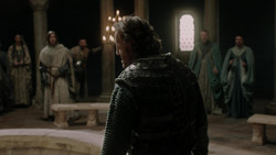extant_GameOfThrones_1x06-AGoldenCrown_3940