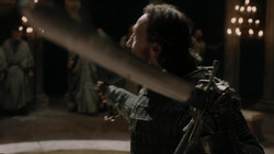 extant_GameOfThrones_1x06-AGoldenCrown_3961