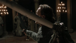 extant_GameOfThrones_1x06-AGoldenCrown_3962