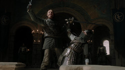 extant_GameOfThrones_1x06-AGoldenCrown_3970