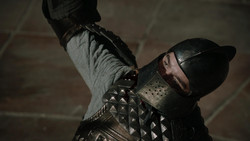 extant_GameOfThrones_1x06-AGoldenCrown_3980