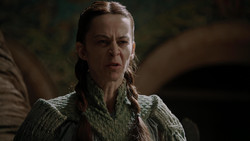 extant_GameOfThrones_1x06-AGoldenCrown_4025