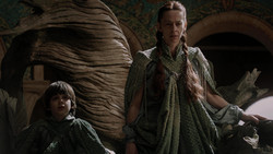 extant_GameOfThrones_1x06-AGoldenCrown_4037