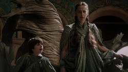 extant_GameOfThrones_1x06-AGoldenCrown_4071