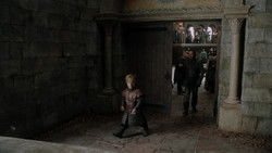 extant_GameOfThrones_1x06-AGoldenCrown_4133