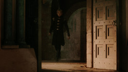 extant_GameOfThrones_1x06-AGoldenCrown_4259