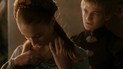 extant_GameOfThrones_1x06-AGoldenCrown_4316