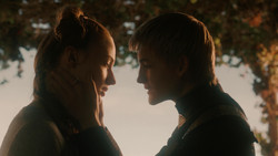 extant_GameOfThrones_1x06-AGoldenCrown_4436