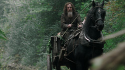 extant_GameOfThrones_1x06-AGoldenCrown_4463