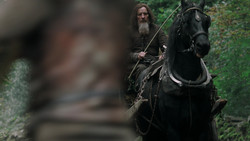 extant_GameOfThrones_1x06-AGoldenCrown_4464