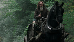 extant_GameOfThrones_1x06-AGoldenCrown_4467