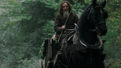 extant_GameOfThrones_1x06-AGoldenCrown_4468
