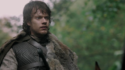 extant_GameOfThrones_1x06-AGoldenCrown_4495