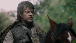 extant_GameOfThrones_1x06-AGoldenCrown_4499