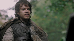 extant_GameOfThrones_1x06-AGoldenCrown_4508