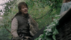 extant_GameOfThrones_1x06-AGoldenCrown_4523