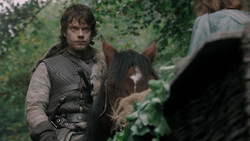 extant_GameOfThrones_1x06-AGoldenCrown_4557