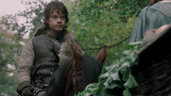 extant_GameOfThrones_1x06-AGoldenCrown_4567