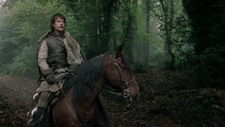 extant_GameOfThrones_1x06-AGoldenCrown_4579