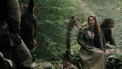 extant_GameOfThrones_1x06-AGoldenCrown_4581