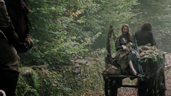 extant_GameOfThrones_1x06-AGoldenCrown_4593
