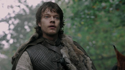 extant_GameOfThrones_1x06-AGoldenCrown_4596