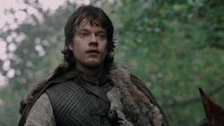 extant_GameOfThrones_1x06-AGoldenCrown_4597