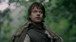 extant_GameOfThrones_1x06-AGoldenCrown_4611