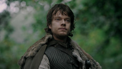 extant_GameOfThrones_1x06-AGoldenCrown_4612