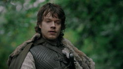 extant_GameOfThrones_1x06-AGoldenCrown_4621