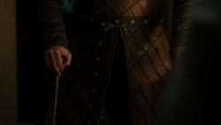 extant_GameOfThrones_1x06-AGoldenCrown_4625