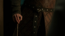 extant_GameOfThrones_1x06-AGoldenCrown_4628