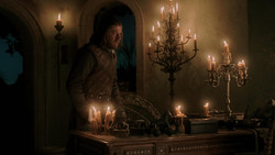extant_GameOfThrones_1x06-AGoldenCrown_4755