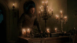 extant_GameOfThrones_1x06-AGoldenCrown_4756