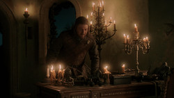 extant_GameOfThrones_1x06-AGoldenCrown_4757
