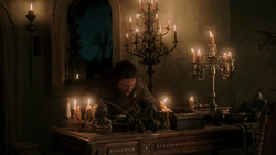 extant_GameOfThrones_1x06-AGoldenCrown_4759