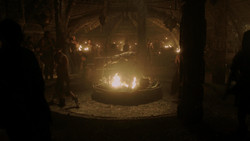 extant_GameOfThrones_1x06-AGoldenCrown_4899