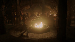 extant_GameOfThrones_1x06-AGoldenCrown_4901
