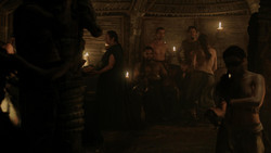 extant_GameOfThrones_1x06-AGoldenCrown_4908