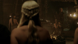 extant_GameOfThrones_1x06-AGoldenCrown_4929
