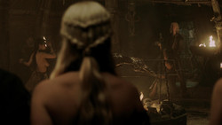 extant_GameOfThrones_1x06-AGoldenCrown_4930
