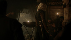 extant_GameOfThrones_1x06-AGoldenCrown_4953
