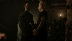 extant_GameOfThrones_1x06-AGoldenCrown_4982