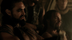 extant_GameOfThrones_1x06-AGoldenCrown_4996