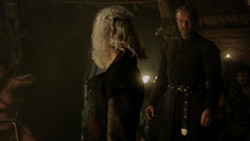 extant_GameOfThrones_1x06-AGoldenCrown_5000