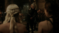 extant_GameOfThrones_1x06-AGoldenCrown_5025