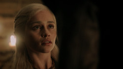 extant_GameOfThrones_1x06-AGoldenCrown_5140