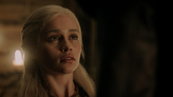 extant_GameOfThrones_1x06-AGoldenCrown_5156